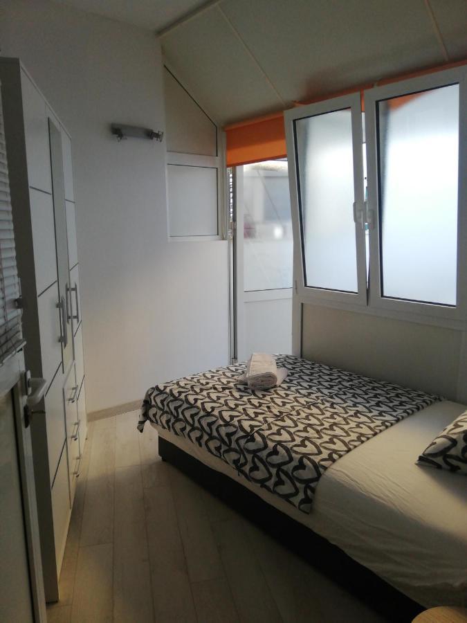 Apartman R&R,3 Room Apartman In The Center Šibenik Exteriör bild